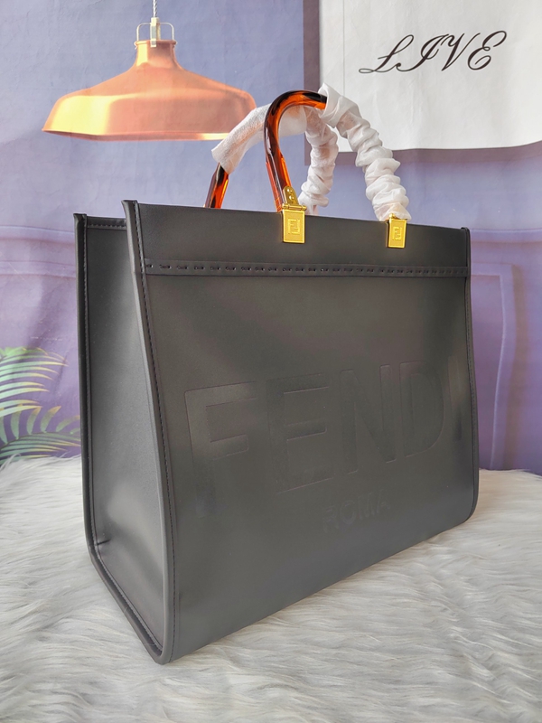 スーパーコピーブランドバッグ角部分ディテール